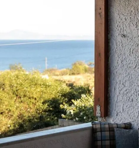 Triacanthos 2 Bedroom House Сasa de vacaciones Moutsoúna