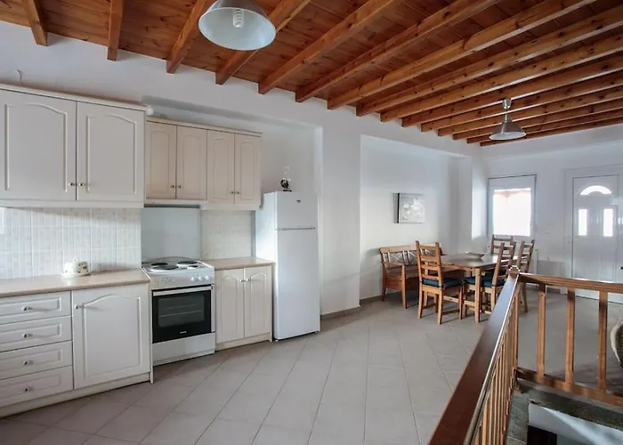 Triacanthos 2 Bedroom House Сasa de vacaciones *