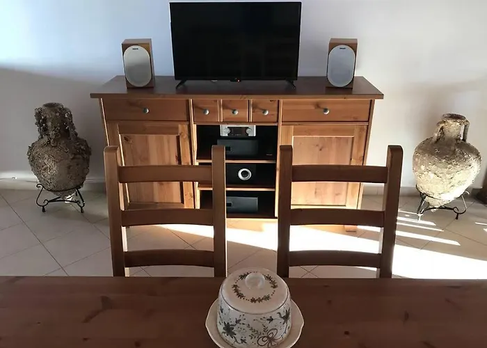 Triacanthos 2 Bedroom House