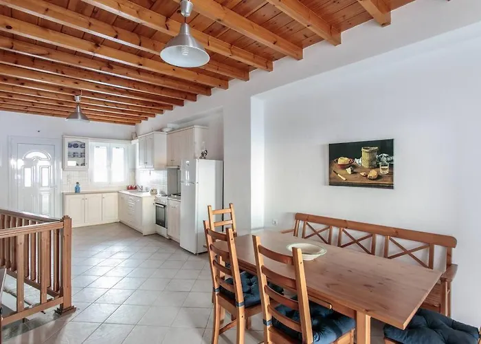 Triacanthos 2 Bedroom House