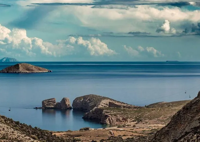 Triacanthos 2 Bedroom House Сasa de vacaciones Moutsoúna